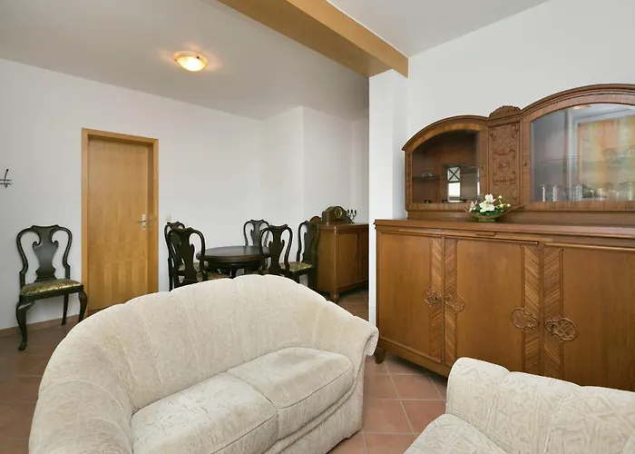 In Der Vulkaneifel 公寓 *